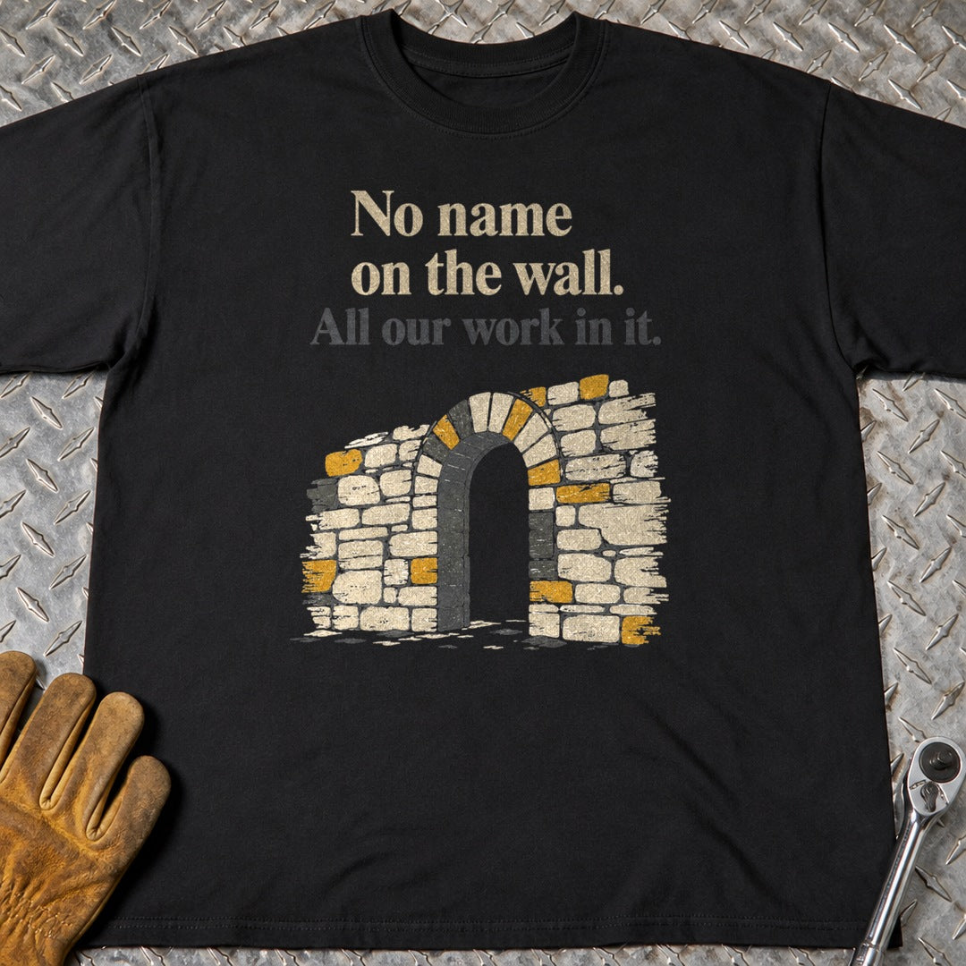 Unsigned Wall t-shirt flat lay